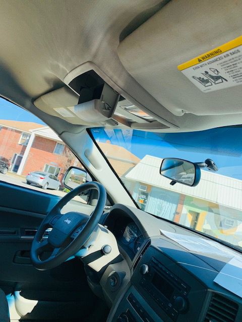 2005 Jeep Grand Cherokee Image 3