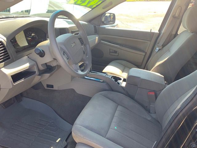 2005 Jeep Grand Cherokee Image 5