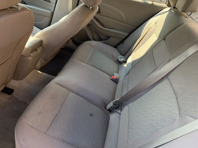 2013 Chevrolet Malibu Image 8