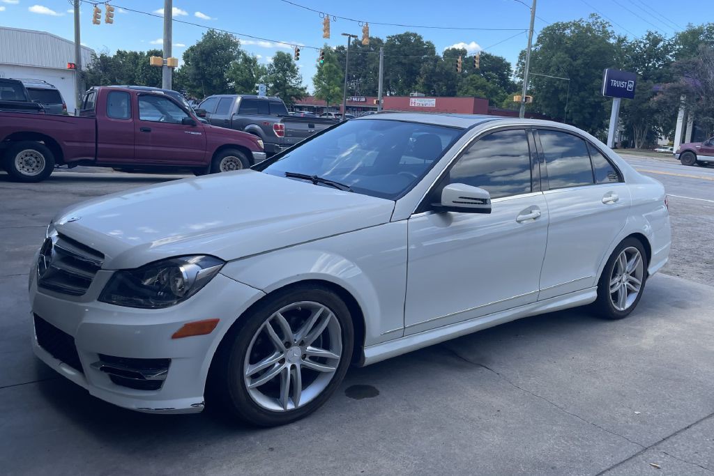 2012 Mercedes-Benz C-Class Image 2