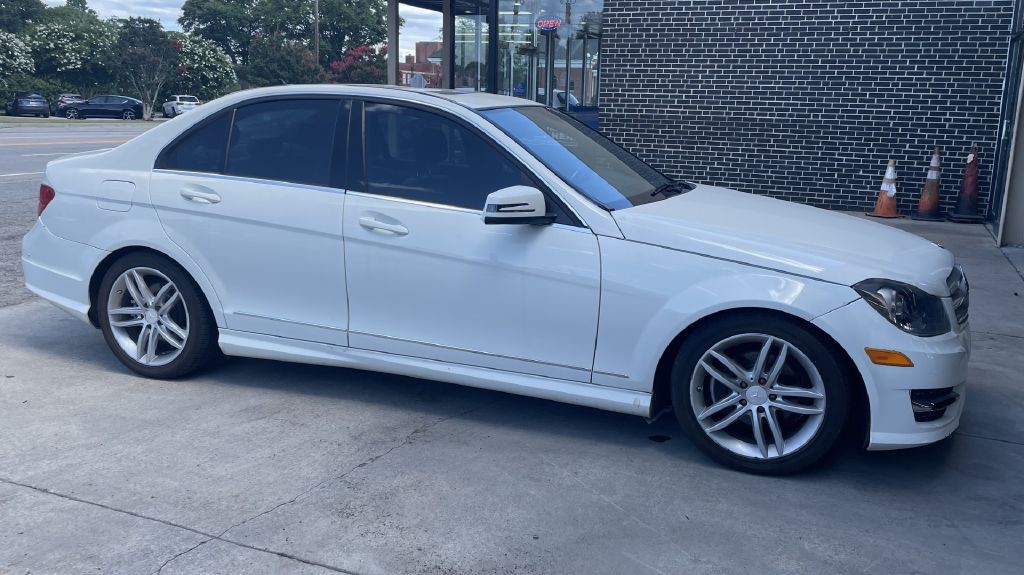 2012 Mercedes-Benz C-Class Image 7