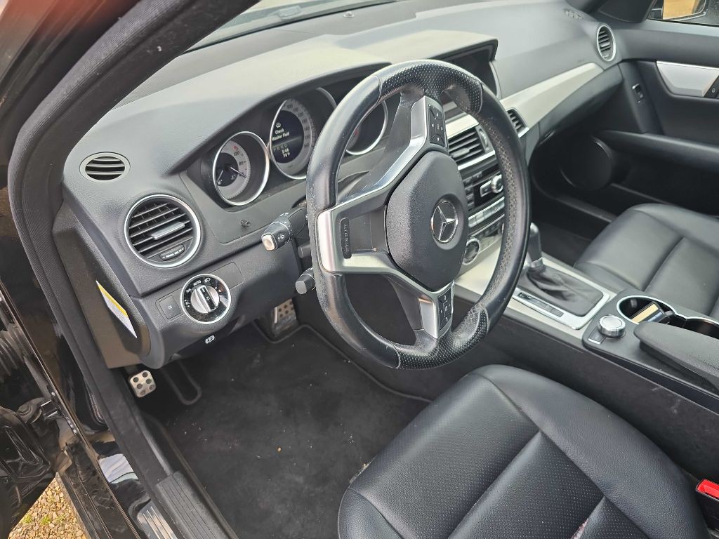 2014 Mercedes-Benz C-Class Image 6