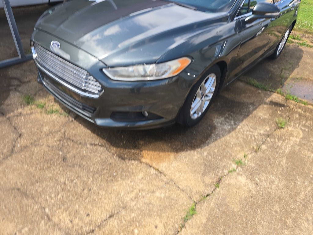 2015 Ford Fusion Image 2