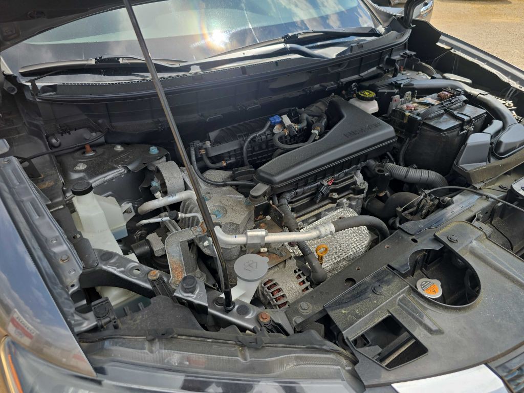 2018 Nissan Rogue Image 13