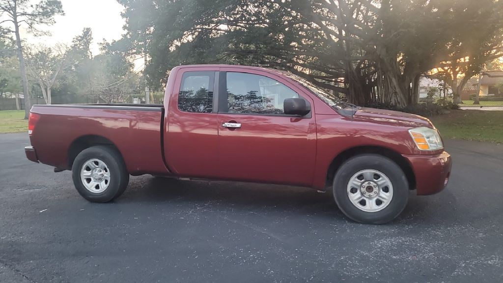 2004 Nissan Titan Image 4