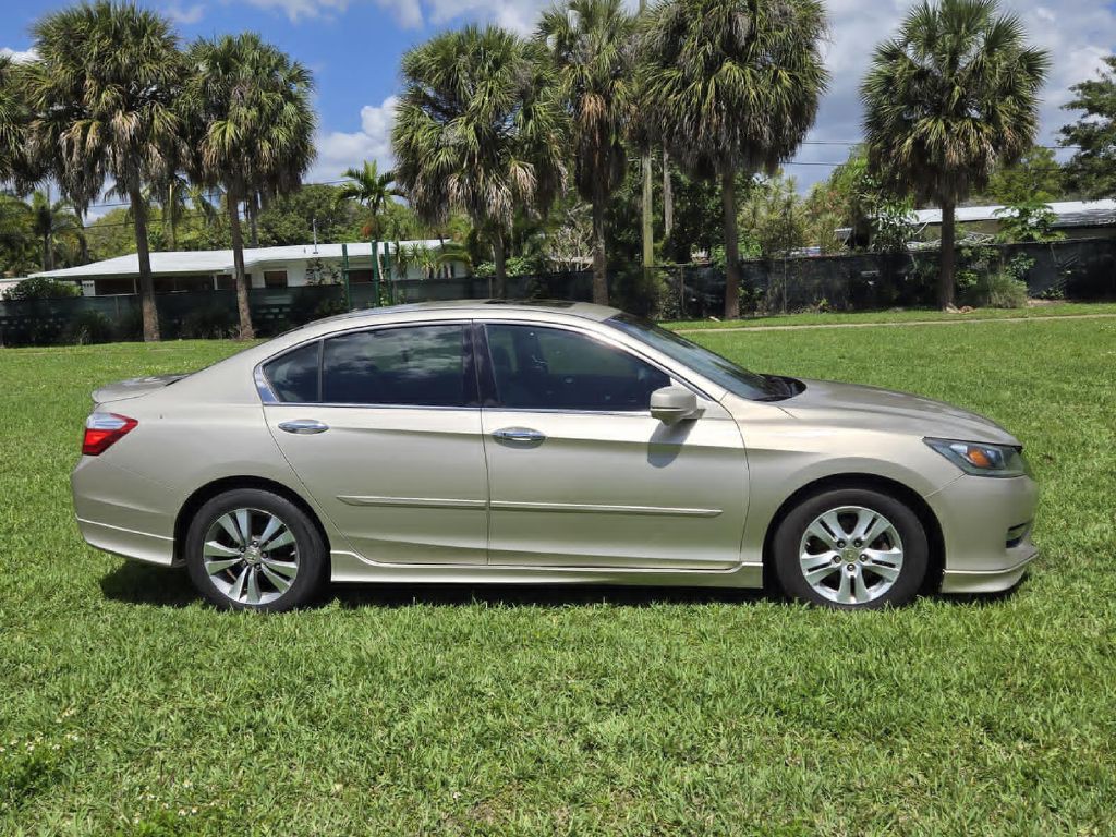 2013 Honda Accord Image 1