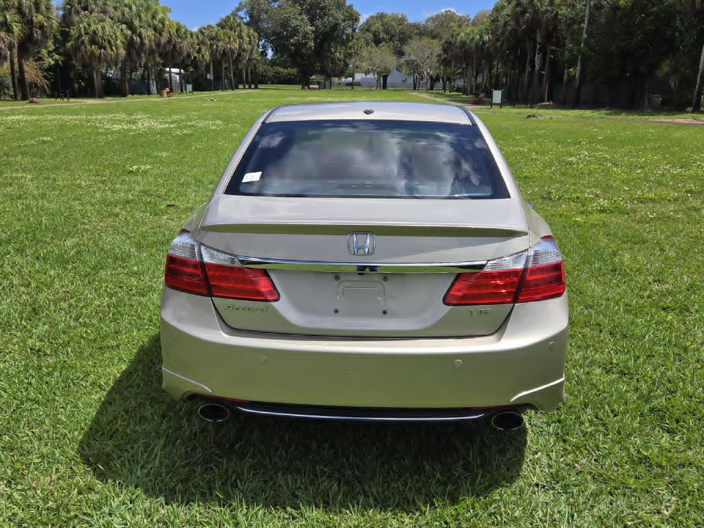 2013 Honda Accord Image 9