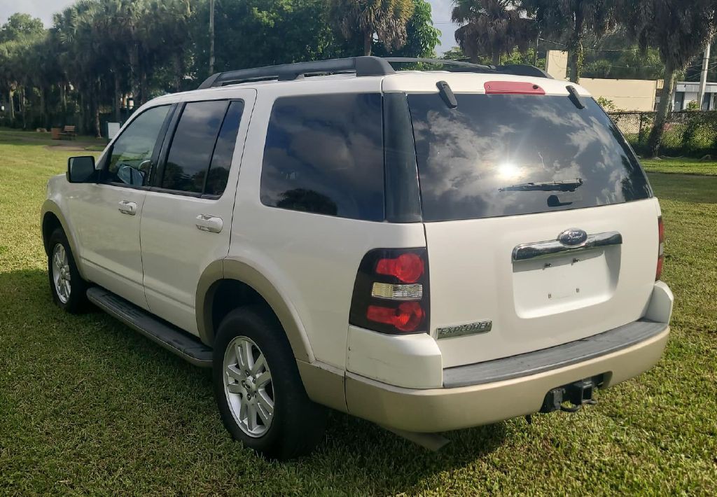 2010 Ford Explorer Image 7