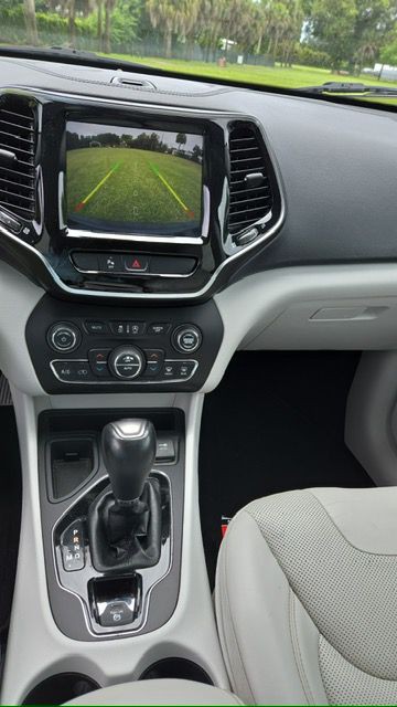 2020 Jeep Cherokee Image 12