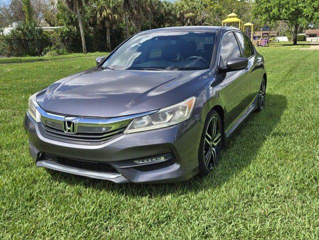 2017 Honda Accord Image 1