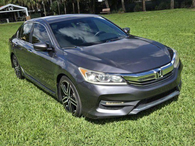 2017 Honda Accord Image 3