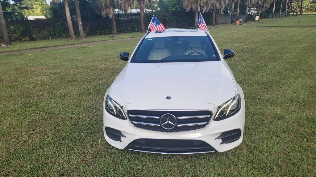 2019 Mercedes-Benz E-Class Image 2