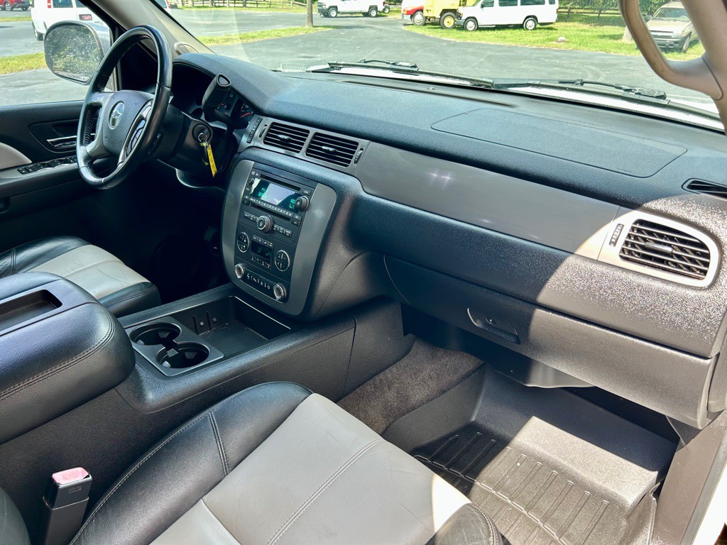 2008 Chevrolet Tahoe Image 22