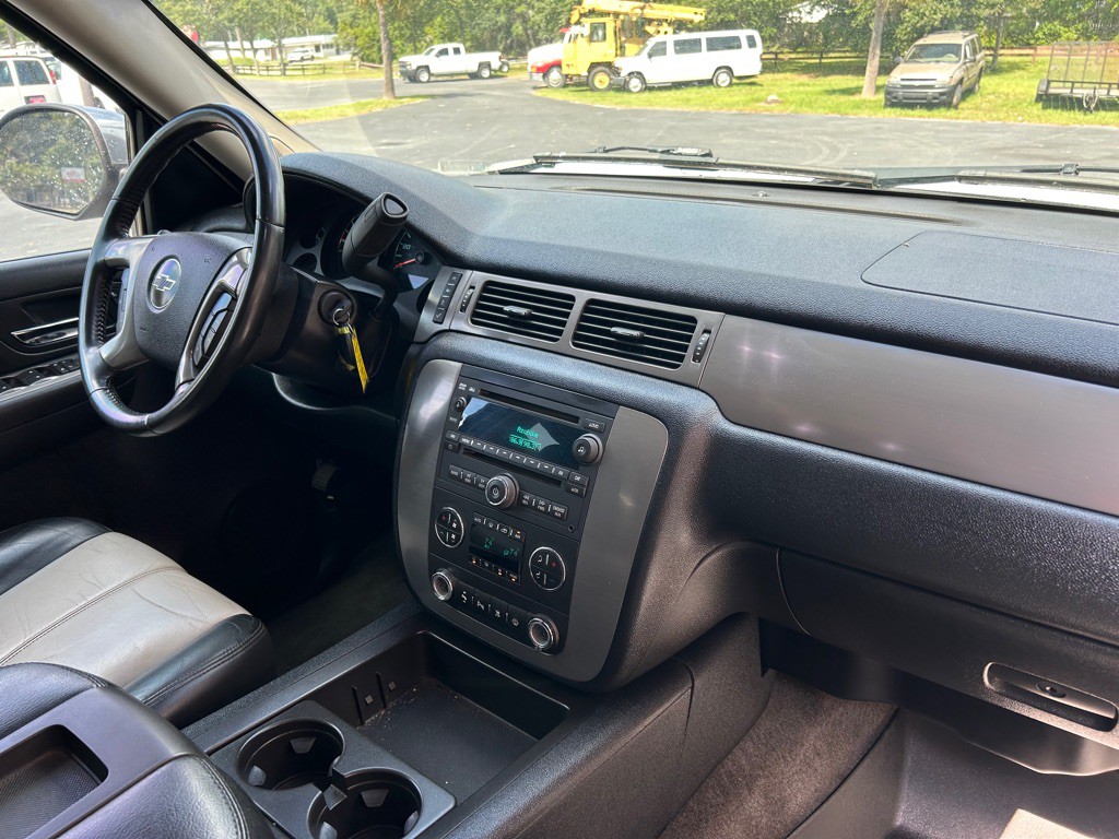2008 Chevrolet Tahoe Image 24