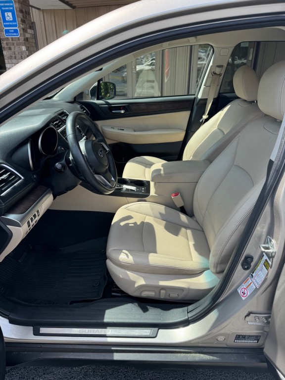 2019 Subaru Outback Image 8