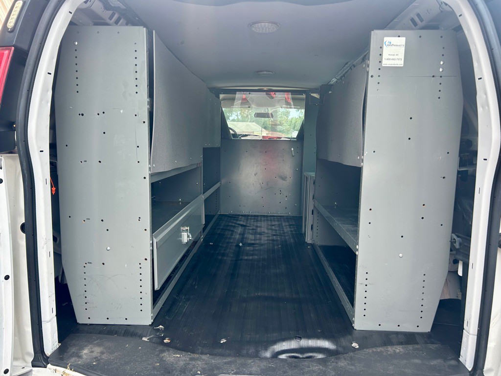 2016 Chevrolet Express Image 12