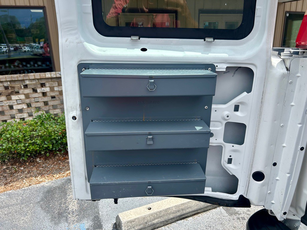 2016 Chevrolet Express Image 17