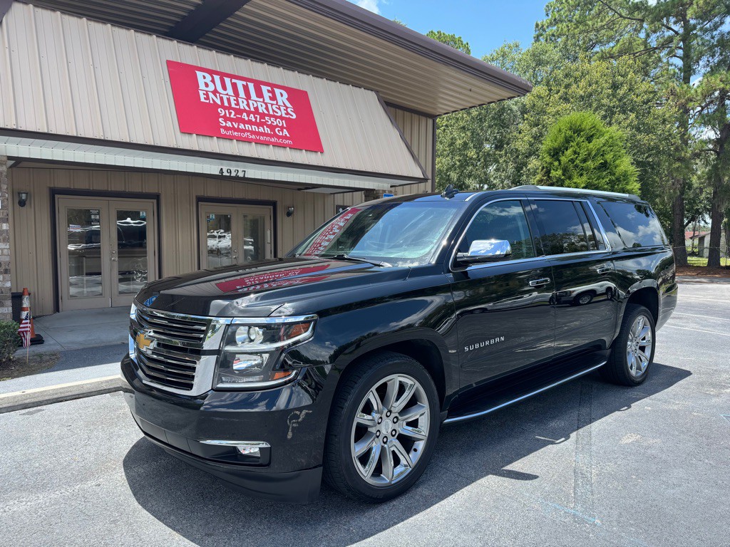 2017 Chevrolet Suburban Image 1