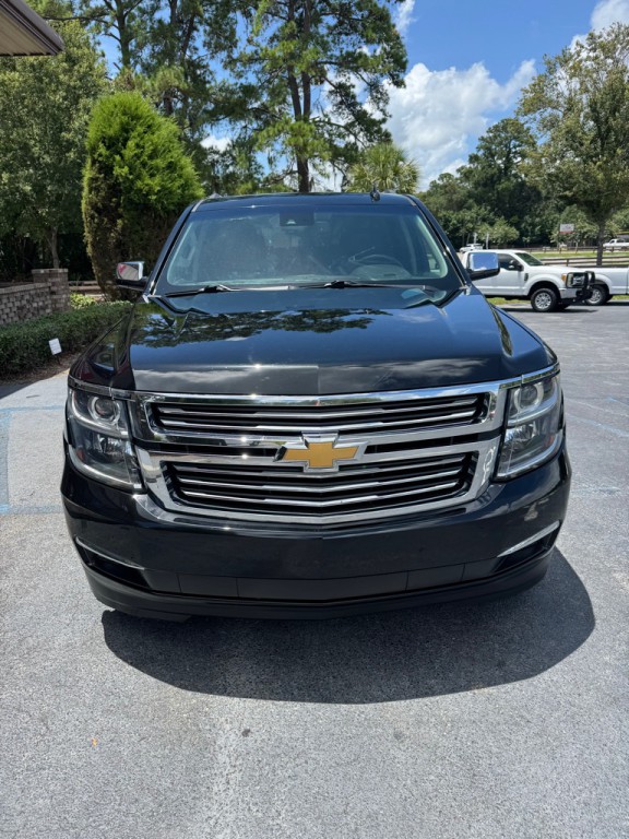 2017 Chevrolet Suburban Image 8
