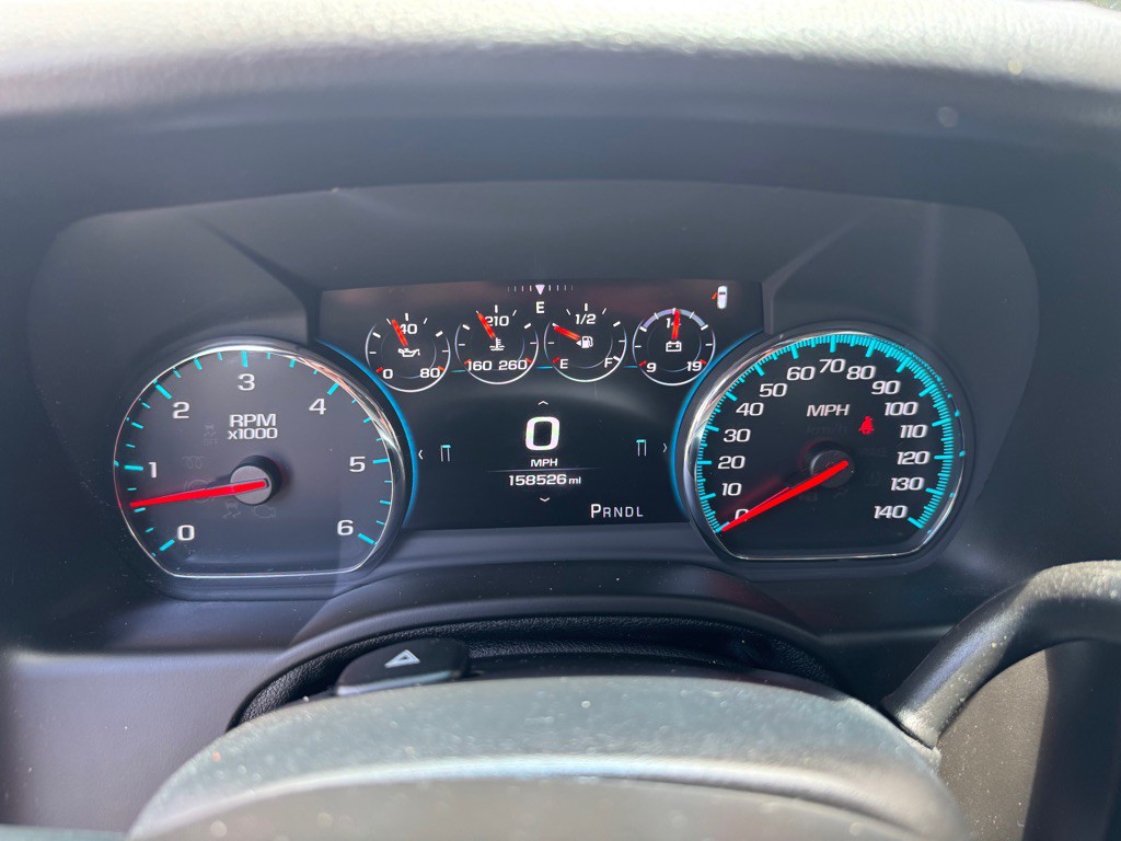 2017 Chevrolet Suburban Image 16