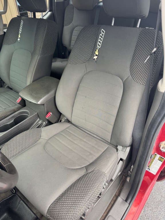 2018 Nissan Frontier Image 13
