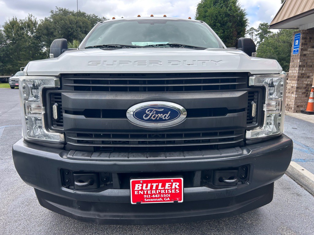 2017 Ford F-350 Image 9
