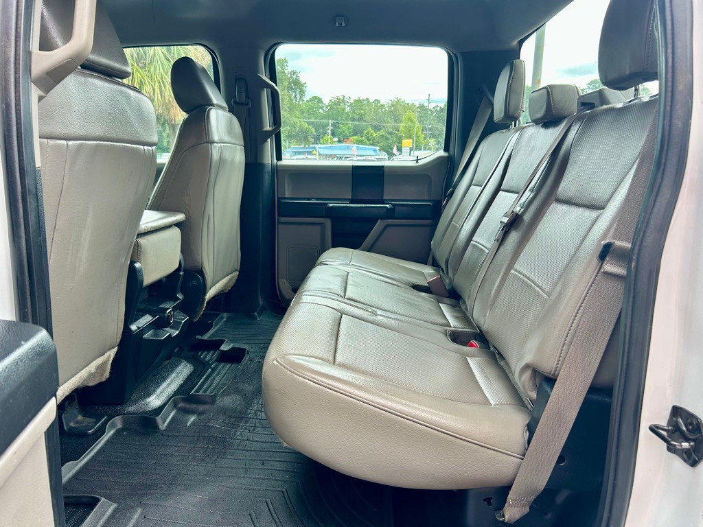 2017 Ford F-350 Image 17