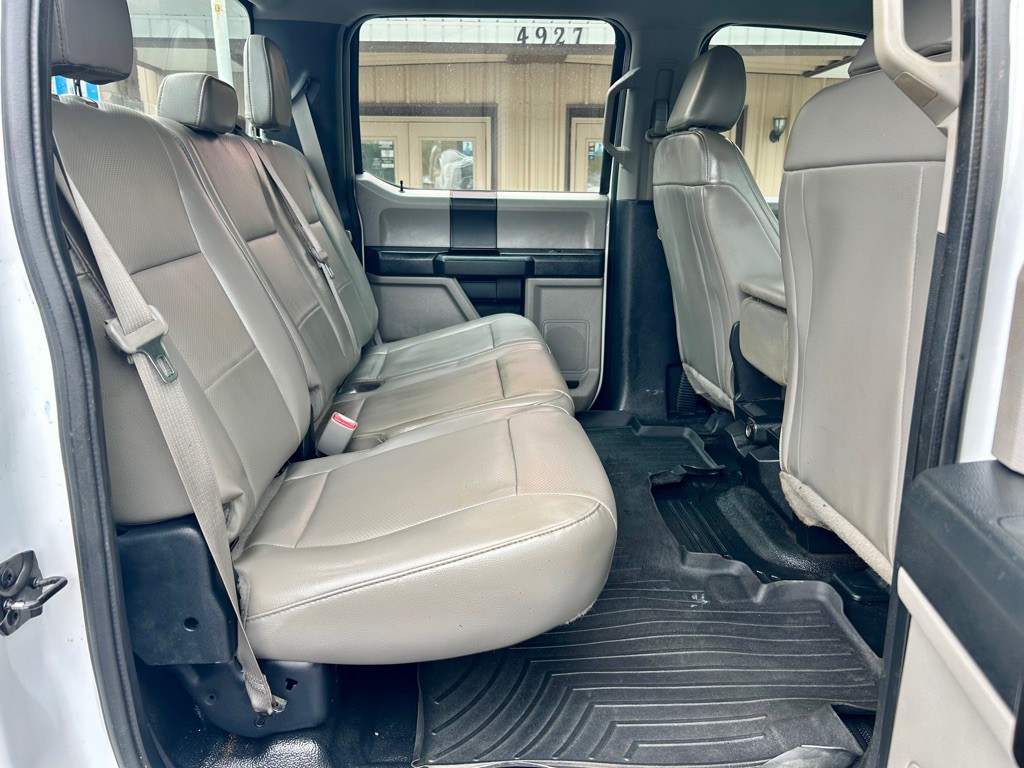 2017 Ford F-350 Image 19
