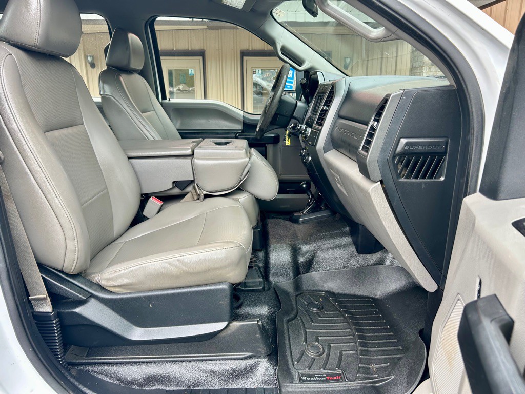 2017 Ford F-350 Image 21