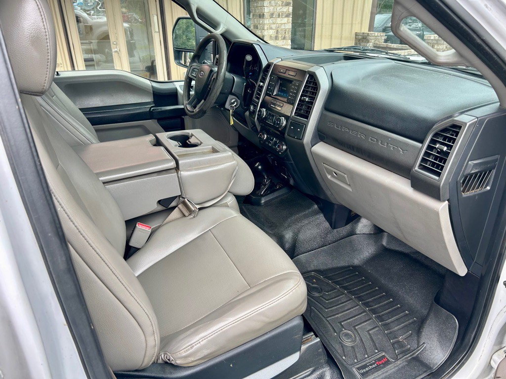 2017 Ford F-350 Image 22
