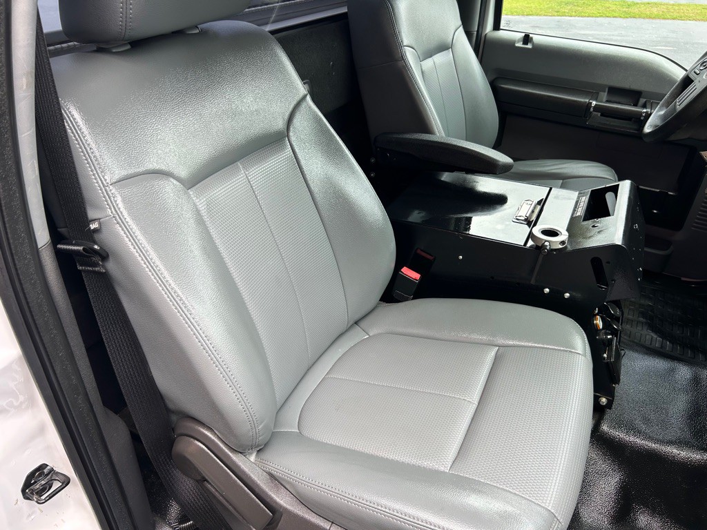 2016 Ford F-350 Image 22