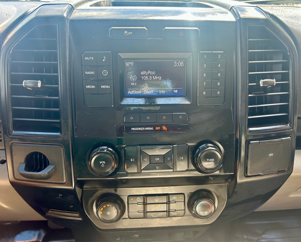 2016 Ford F-150 Image 28