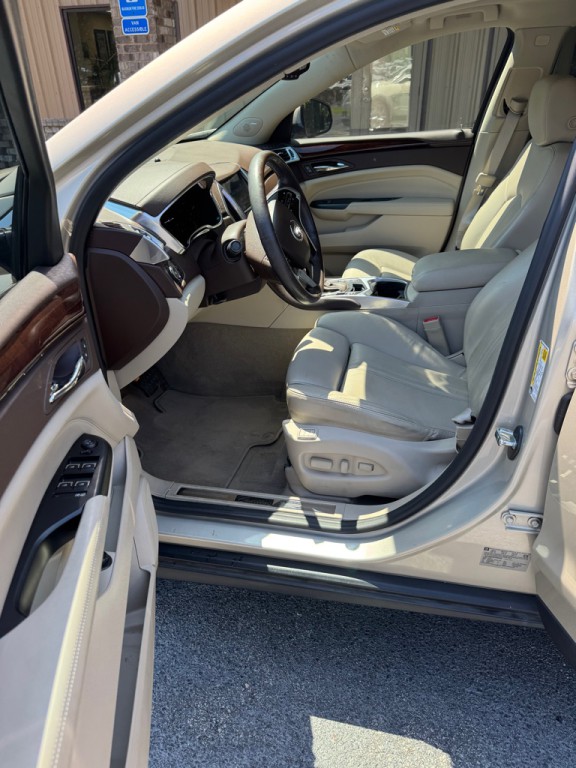 2015 Cadillac SRX Image 9