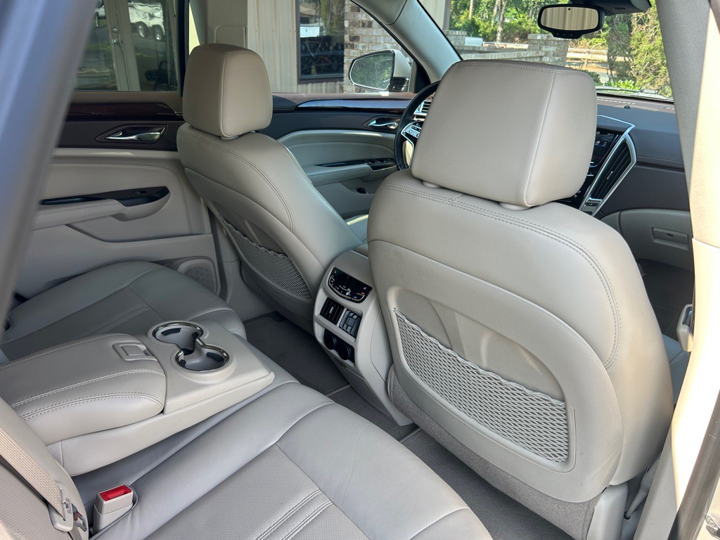 2015 Cadillac SRX Image 40