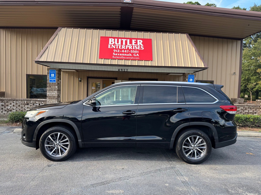 2018 Toyota Highlander Image 2