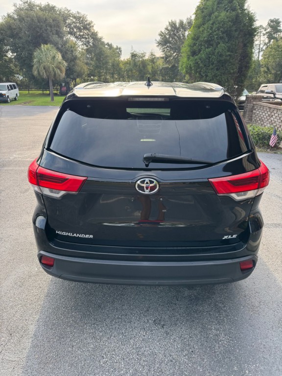 2018 Toyota Highlander Image 4