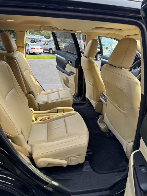 2018 Toyota Highlander Image 12