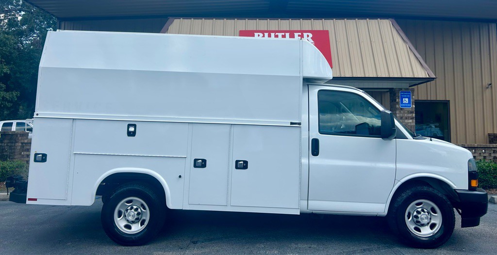 2019 Chevrolet Express Image 1