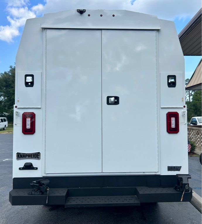 2019 Chevrolet Express Image 10