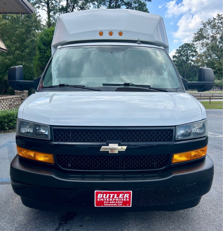 2019 Chevrolet Express Image 16
