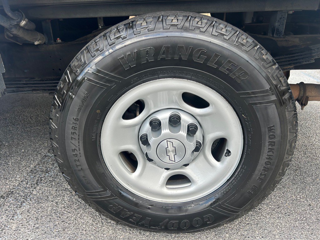 2019 Chevrolet Express Image 22