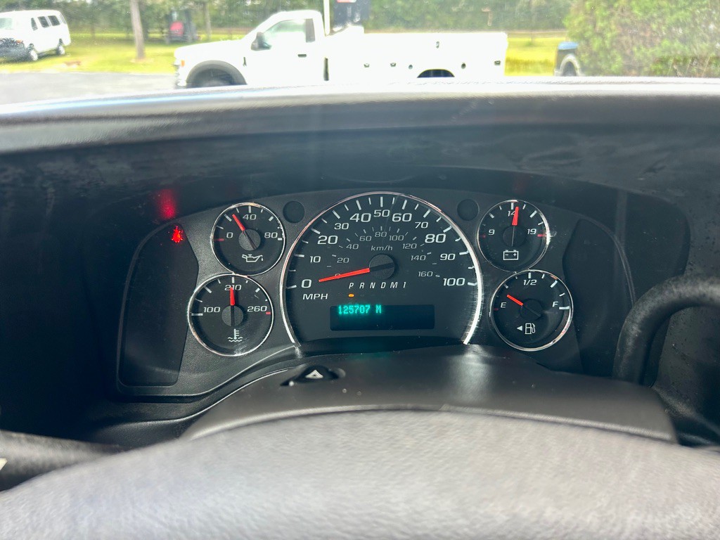 2019 Chevrolet Express Image 27