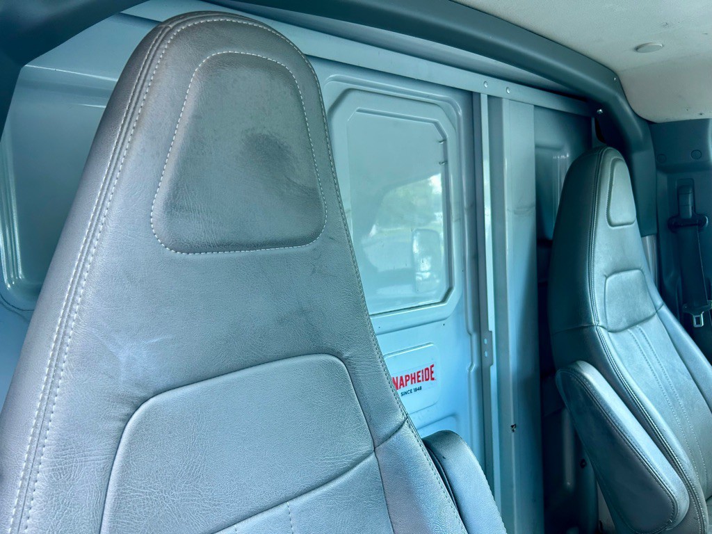 2019 Chevrolet Express Image 33