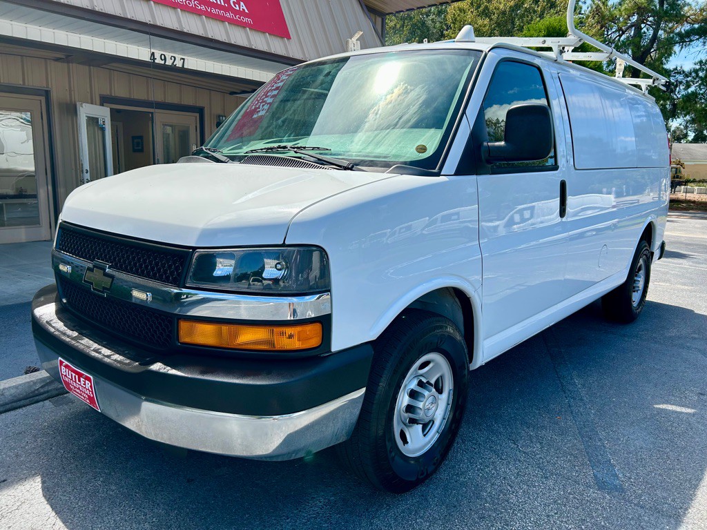 2016 Chevrolet Express Image 5