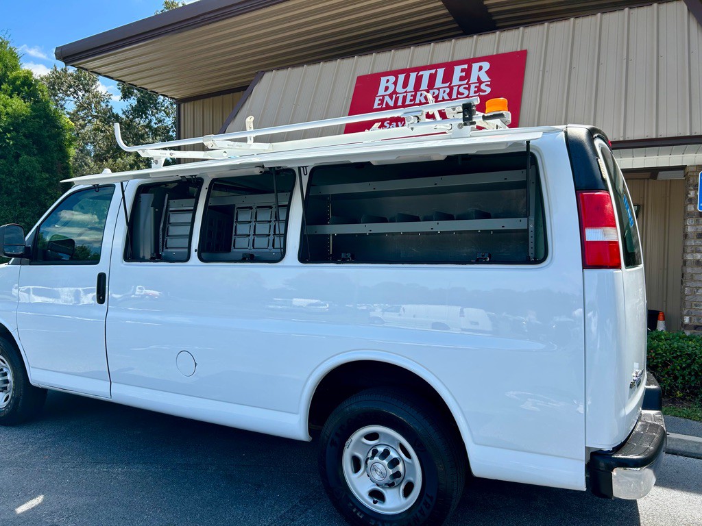 2016 Chevrolet Express Image 8