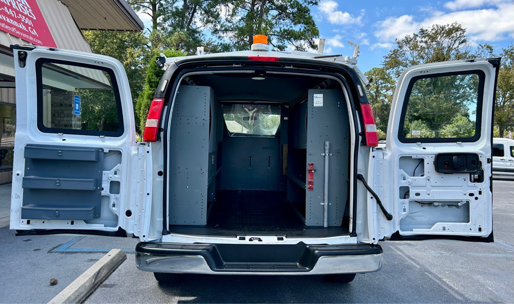 2016 Chevrolet Express Image 11