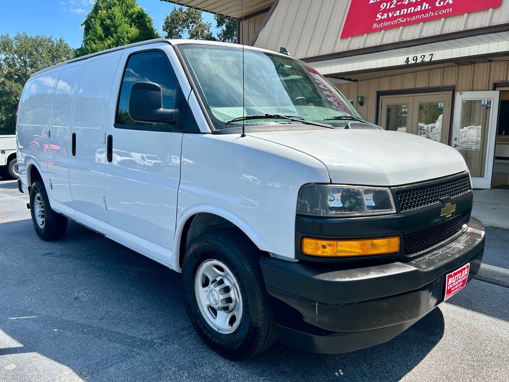 2018 Chevrolet Express Image 5