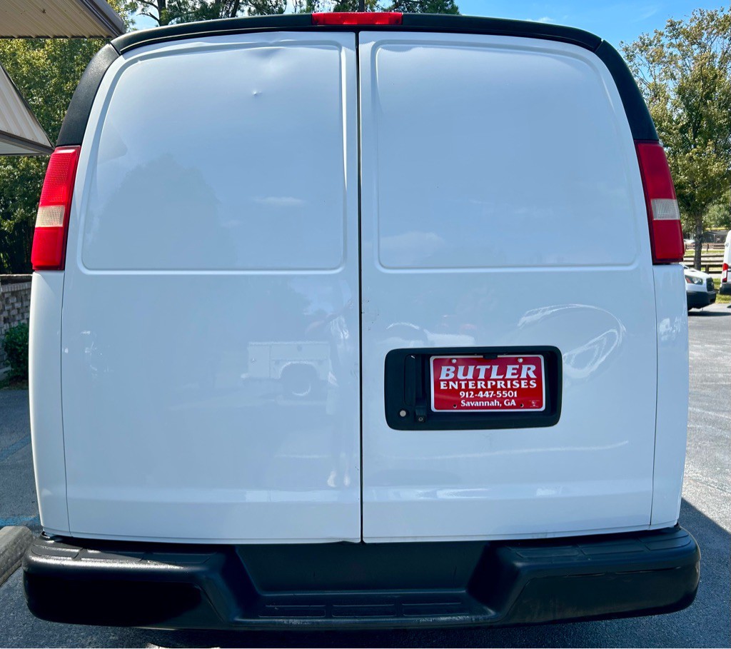 2018 Chevrolet Express Image 9