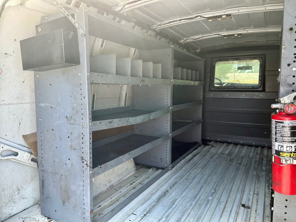 2018 Chevrolet Express Image 12