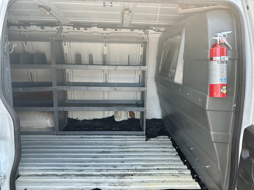 2018 Chevrolet Express Image 14